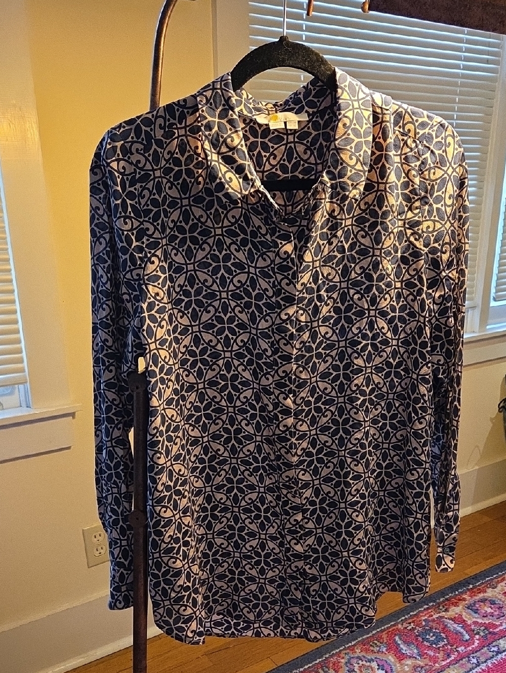 Blue Geometric 100% silk Button-Up Shirt - Women